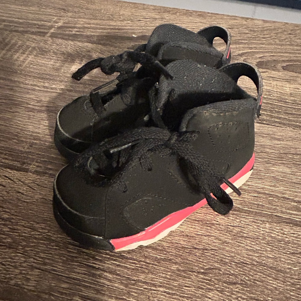 Jordan Retro 6 Toddler 5C